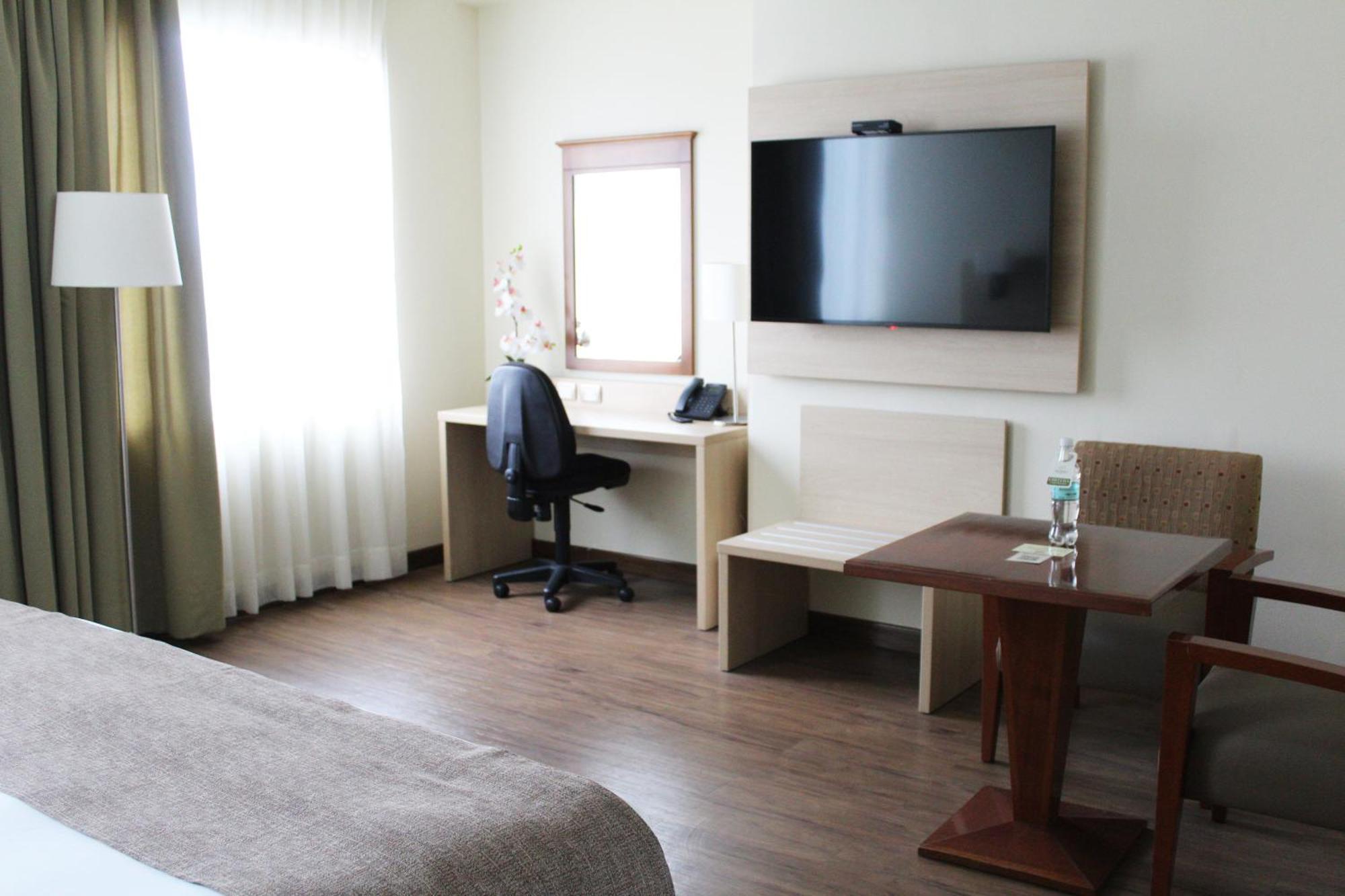 Del Prado Hotel リマ エクステリア 写真